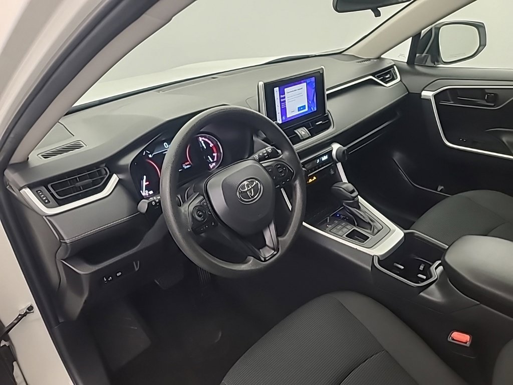 Used 2025 Toyota RAV4 LE AWD/4WD image 25