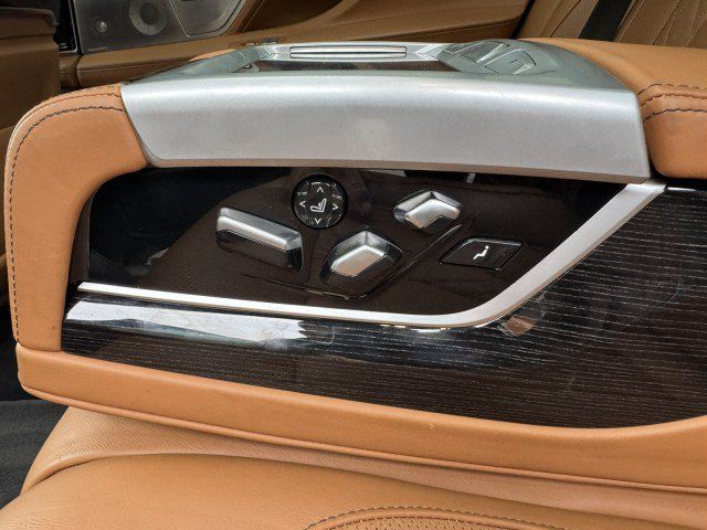 Used 2017 BMW 740i RWD image 32