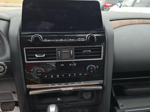 Used 2024 Nissan Armada SL w/ Cargo Package image 13