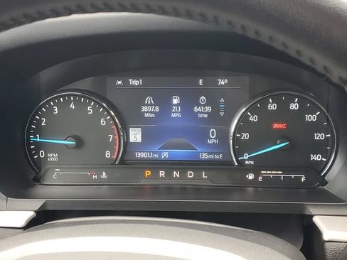 Used 2024 Ford Explorer XLT w/ Equipment Group 202A AWD/4WD image 21