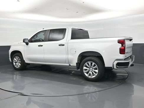 Used 2022 Chevrolet Silverado 1500 Custom RWD image 25
