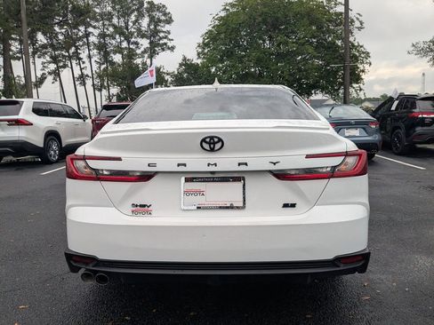 Certified 2025 Toyota Camry SE FWD image 6