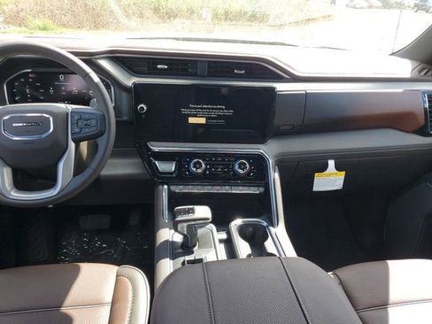 New 2026 GMC Sierra 1500 Denali w/ Denali Reserve Package AWD/4WD image 15