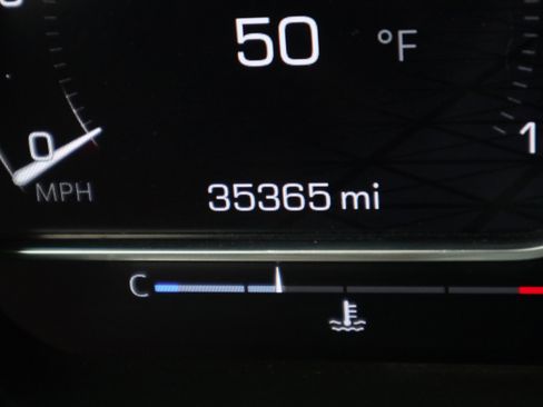 Used 2024 GMC Sierra 3500 Denali Ultimate AWD/4WD image 18