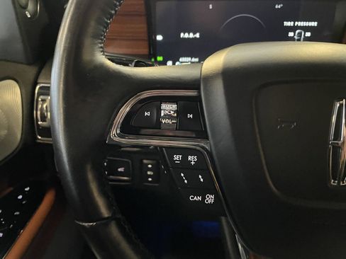 Used 2020 Lincoln Navigator Reserve w/ Luxury Package image 14