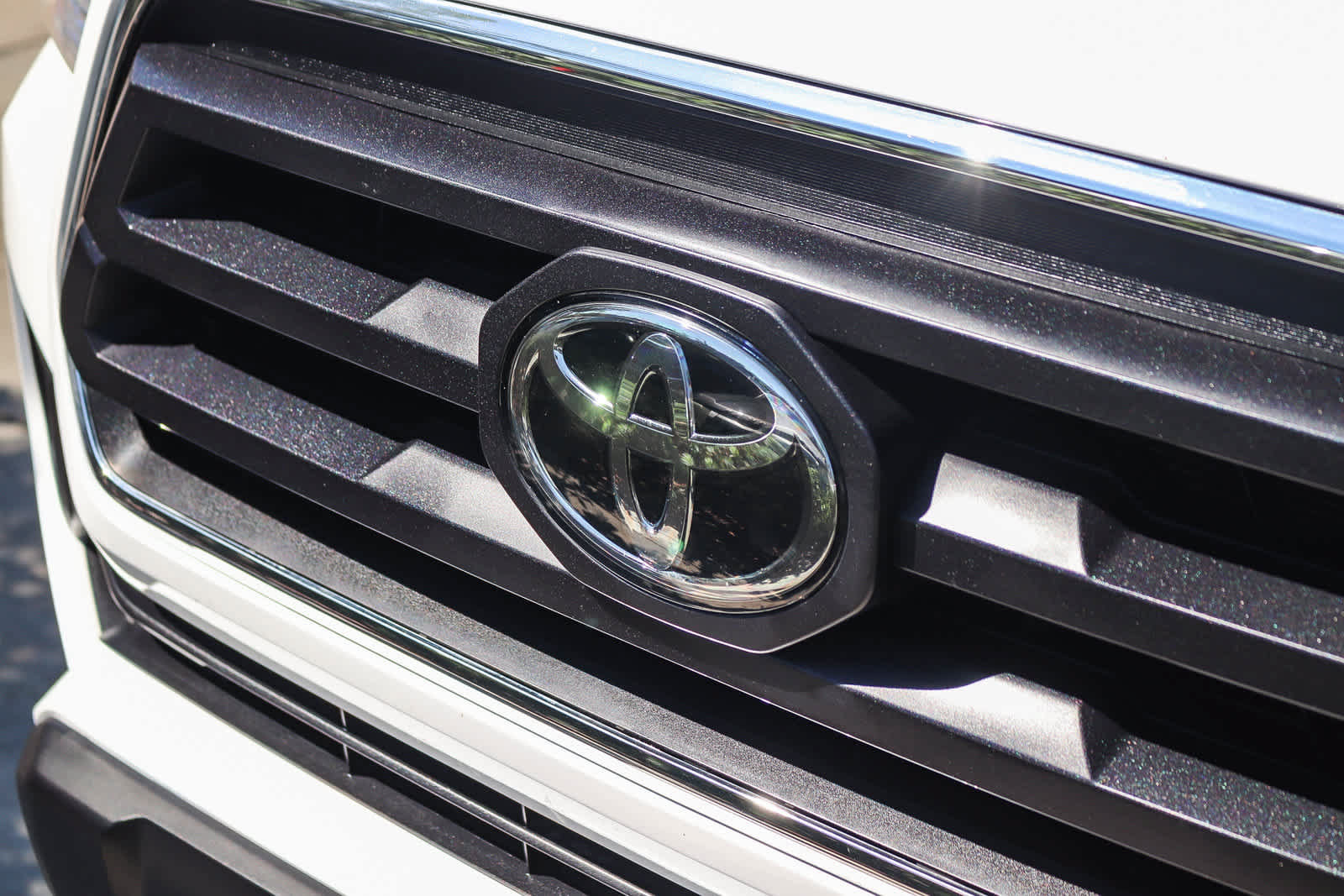 Used 2023 Toyota Tacoma SR5 RWD image 11