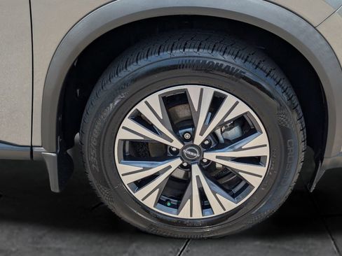 Certified 2023 Nissan Rogue SV FWD image 11