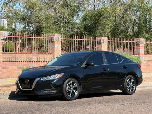 Used 2021 Nissan Sentra SV FWD image 1
