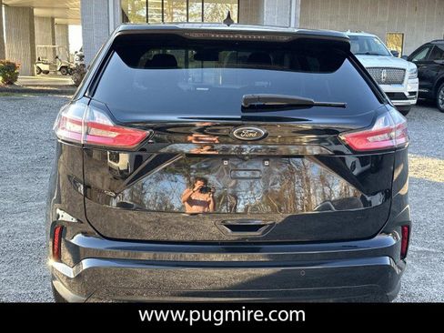 Used 2022 Ford Edge SE w/ Black Appearance Package image 6