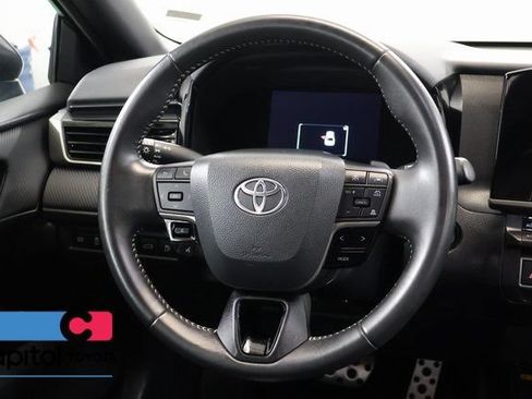 Used 2025 Toyota Camry SE FWD image 14