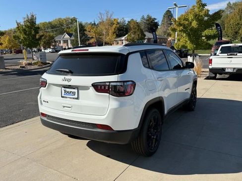 New 2025 Jeep Compass Latitude w/ Sun & Sound Group image 8