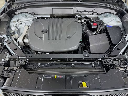 New 2026 Volvo XC60 B5 Ultra w/ Protection Package Premier image 32