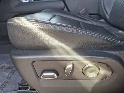 Used 2022 GMC Yukon Denali image 11