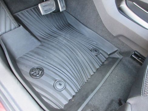Certified 2023 Buick Envision Preferred FWD image 24