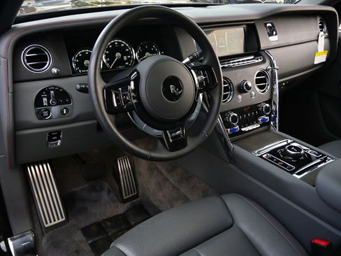 Used 2023 Rolls-Royce Cullinan image 17