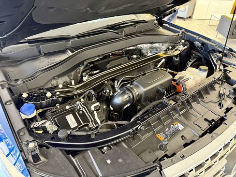 Used 2020 Ford Explorer Limited image 19