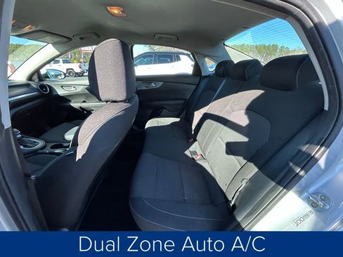 Used 2019 Kia Forte LXS image 16