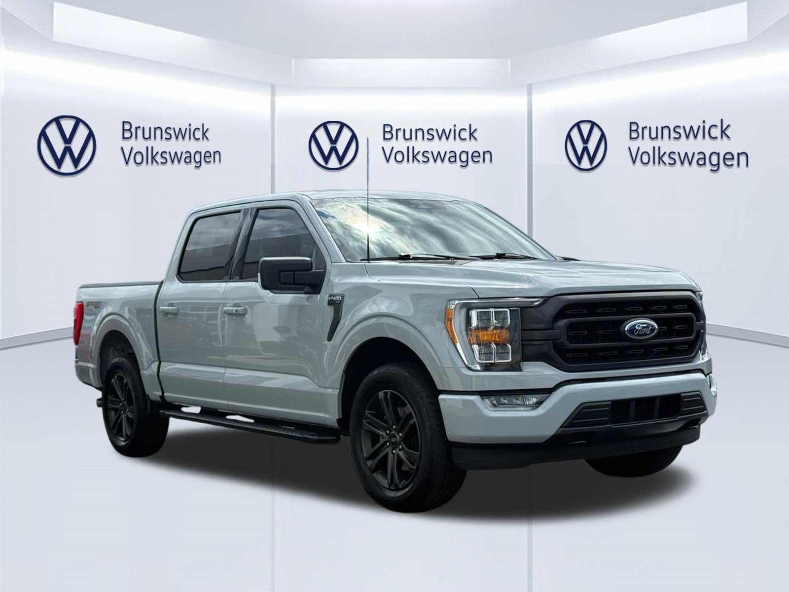 Used 2023 Ford F150 XLT w/ Equipment Group 302A High AWD/4WD image 3