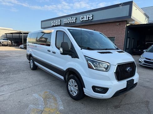 Used 2023 Ford Transit 350 XLT RWD image 3