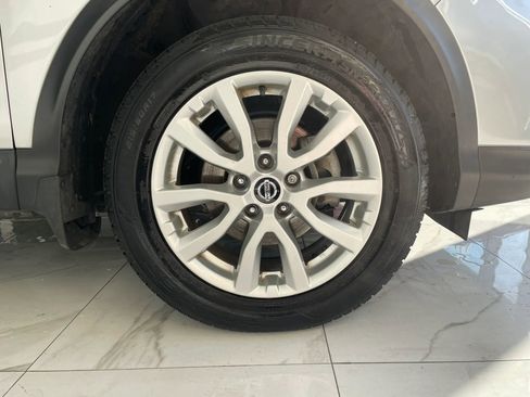 Used 2020 Nissan Rogue Sport SV AWD/4WD image 27