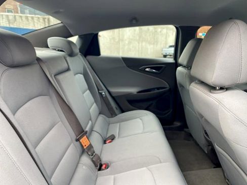 Used 2024 Chevrolet Malibu LT image 21