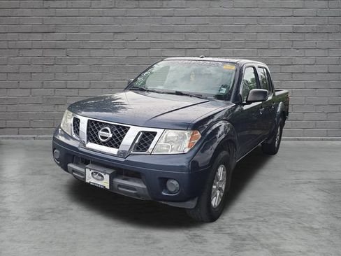Used 2018 Nissan Frontier SV RWD image 3