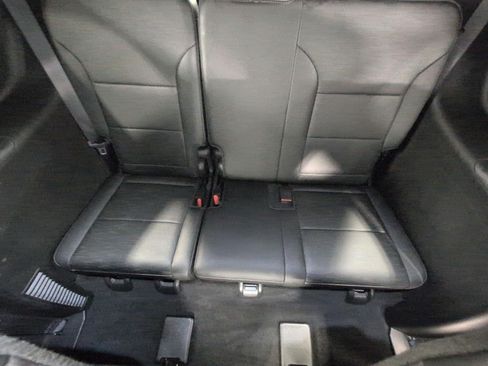 Used 2026 Buick Enclave Sport Touring AWD/4WD image 23