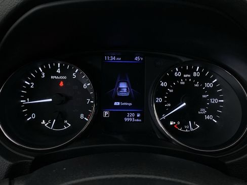 Used 2020 Nissan Rogue SV image 13