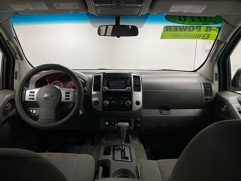 Used 2016 Nissan Frontier SV image 20
