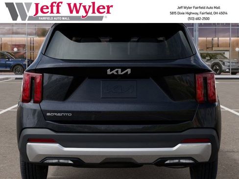 New 2026 Kia Sorento LX image 14