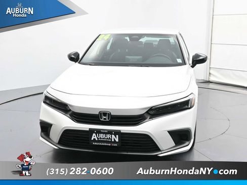 Used 2024 Honda Civic Sport image 2