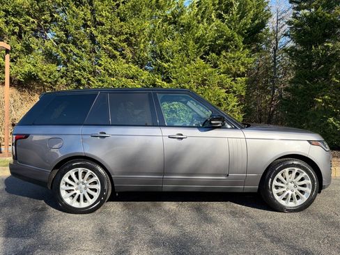 Used 2020 Land Rover Range Rover HSE image 8