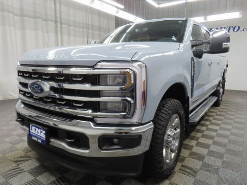 Used 2025 Ford F350 Lariat image 6
