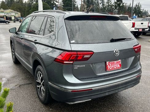 Used 2021 Volkswagen Tiguan SE image 9