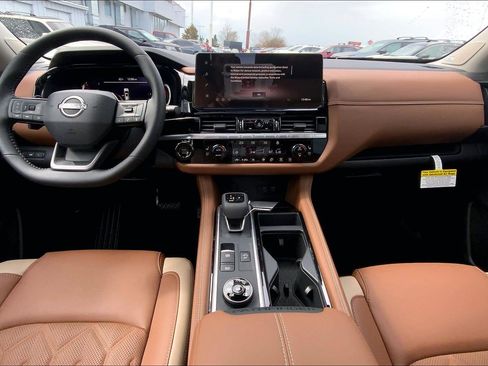 New 2026 Nissan Pathfinder Platinum w/ Cargo Package AWD/4WD image 5