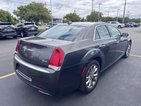 Used 2018 Chrysler 300 Limited w/ Safetytec Plus Group AWD/4WD image 3