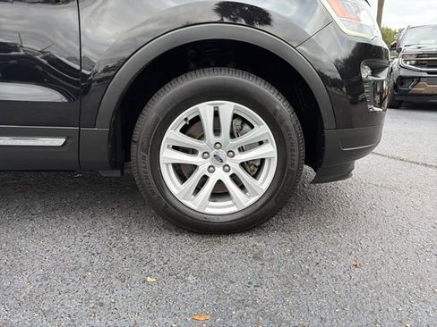 Used 2019 Ford Explorer XLT w/ Equipment Group 201A image 32