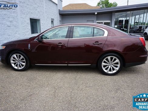 Used 2010 Lincoln MKS AWD image 13