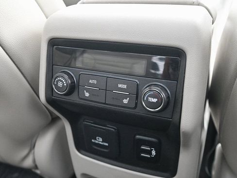 Used 2017 GMC Acadia Denali w/ Technology Package image 33