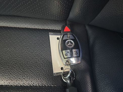 Used 2015 Mercedes-Benz C 300 Sedan image 38