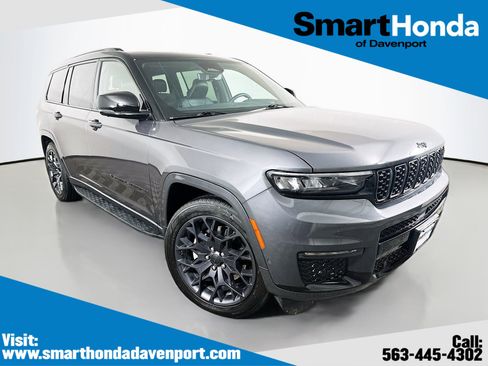 Used 2023 Jeep Grand Cherokee L Summit w/ Advanced Protech Group IV image 1