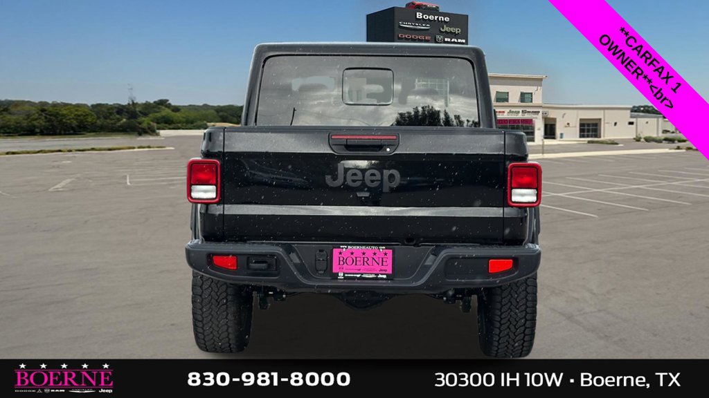 Used 2025 Jeep Gladiator Sport AWD/4WD image 4