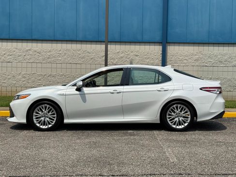 Used 2018 Toyota Camry XLE w/ Audio Package FWD image 8