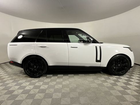 Certified 2023 Land Rover Range Rover SE image 5