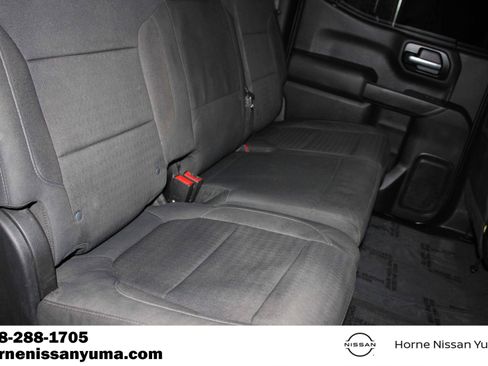 Used 2020 Chevrolet Silverado 1500 LT w/ LT Value Package AWD/4WD image 7