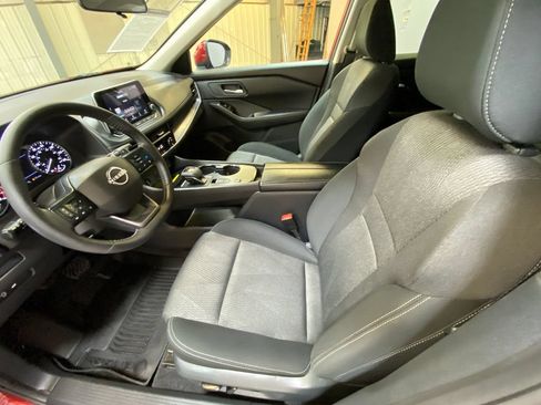 Used 2026 Nissan Rogue SV FWD image 20