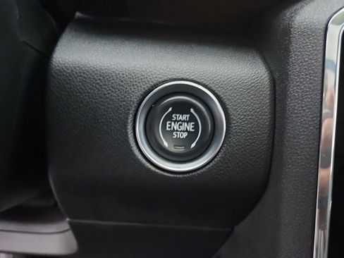 Used 2024 GMC Acadia Denali image 23