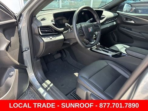 Used 2024 Buick Envista Sport Touring w/ Experience Buick Package FWD image 4