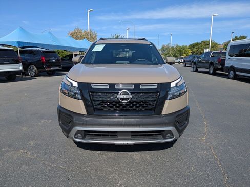 Used 2023 Nissan Pathfinder Rock Creek AWD/4WD image 9