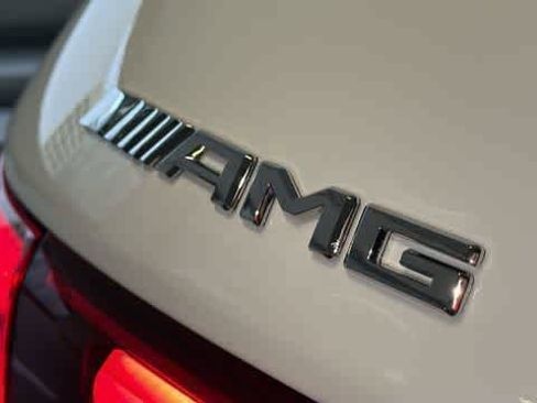 Used 2026 Mercedes-Benz GLB 35 AMG 4MATIC image 11